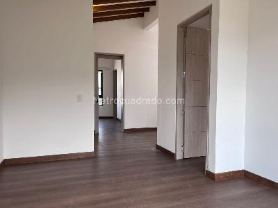 Casa de 3 alcobas en venta en Envigado, Envigado, 237 m² · foto 7 de 20