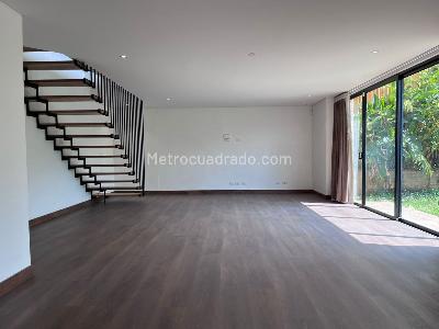 Casa de 3 alcobas en venta en Envigado, Envigado, 237 m² · foto 9 de 20