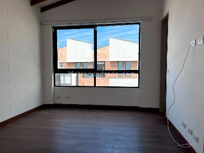Casa de 3 alcobas en venta en Envigado, Envigado, 237 m² · foto 14 de 20