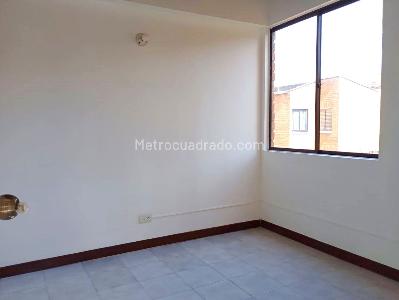 Apartamento de 3 alcobas en arriendo en El Poblado, Medellín, 140 m² · foto 10 de 18