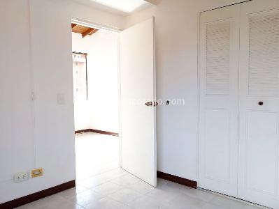Apartamento de 3 alcobas en arriendo en El Poblado, Medellín, 140 m² · foto 11 de 18
