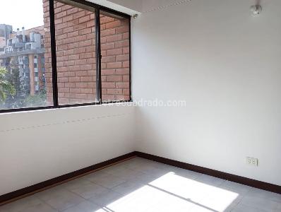 Apartamento de 3 alcobas en arriendo en El Poblado, Medellín, 140 m² · foto 12 de 18