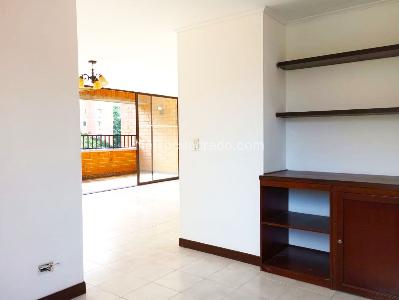 Apartamento de 3 alcobas en arriendo en El Poblado, Medellín, 140 m² · foto 7 de 18
