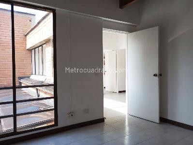 Apartamento de 3 alcobas en arriendo en El Poblado, Medellín, 140 m² · foto 9 de 18