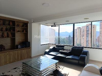 Apartamento en arriendo en El Poblado, Medellín · foto 3 de 20