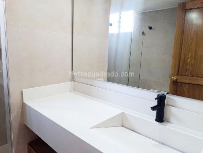 Apartamento en arriendo en El Poblado, Medellín · foto 18 de 20