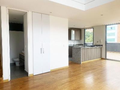 Apartamento de 4 alcobas en venta en El Poblado, Medellín, 123 m² · foto 5 de 16