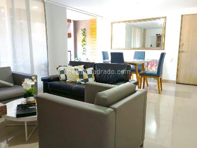 Apartamento de 3 alcobas en venta en El Poblado, Medellín, 110 m² · foto 2 de 14