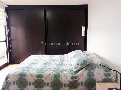 Apartamento de 3 alcobas en venta en El Poblado, Medellín, 80 m² · foto 11 de 18