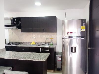 Apartamento de 3 alcobas en venta en El Poblado, Medellín, 80 m² · foto 6 de 18