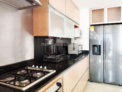Apartamento de 2 alcobas en arriendo en Lalinde, Medellín, 99 m² · foto 5 de 14