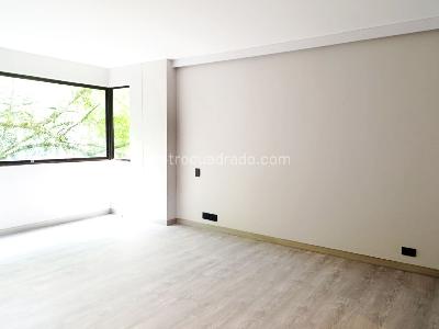 Apartamento de 2 alcobas en venta en El Poblado, Medellín, 153 m² · foto 12 de 19