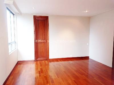 Apartamento en venta en El Poblado, Medellín · foto 9 de 20