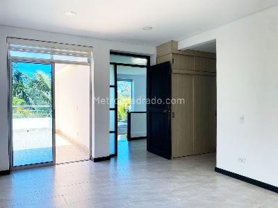 Casa de 4 alcobas en venta en Rionegro, Rionegro, 530 m² · foto 11 de 18