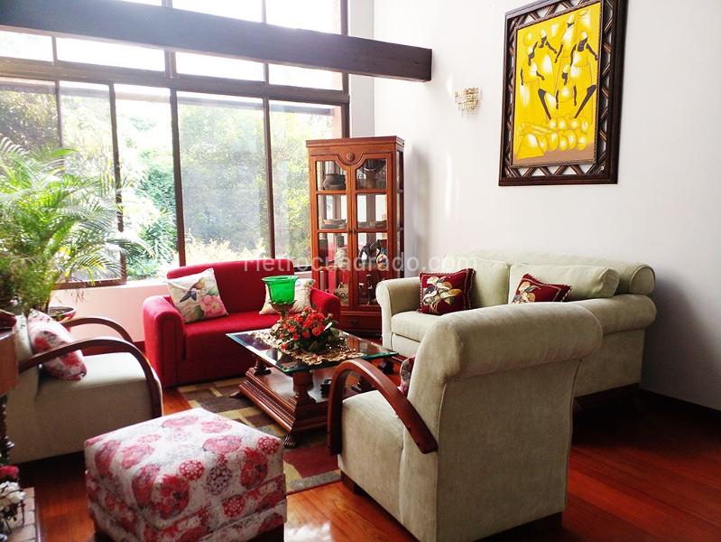 Spacious 4BR House with Garden in El Poblado - 2