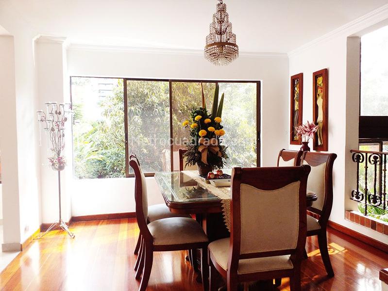 Spacious 4BR House with Garden in El Poblado - 3