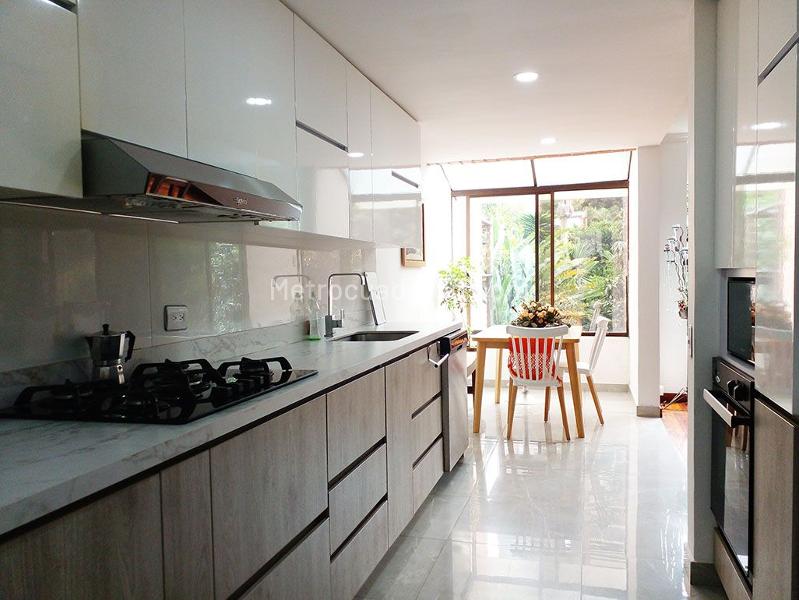 Spacious 4BR House with Garden in El Poblado - 7