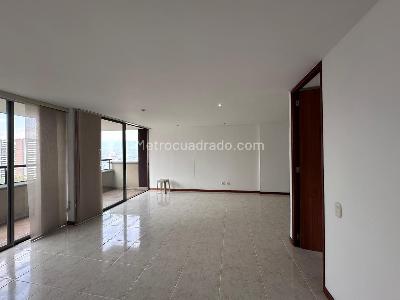 Apartamento de 2 alcobas en arriendo en El Poblado, Medellín, 80 m² · foto 5 de 14