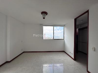 Apartamento de 2 alcobas en arriendo en El Poblado, Medellín, 80 m² · foto 9 de 14