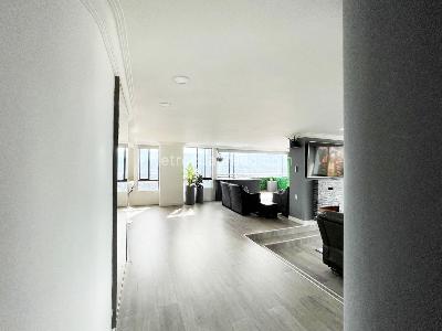 Apartamento de 4 alcobas en venta en El Poblado, Medellín, 200 m² · foto 3 de 20