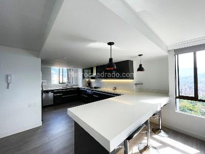 Apartamento de 4 alcobas en venta en El Poblado, Medellín, 200 m² · foto 8 de 20