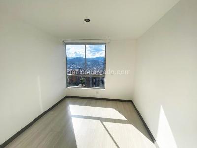 Apartamento de 3 alcobas en arriendo en Envigado, Envigado, 122 m² · foto 7 de 11