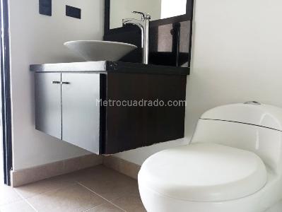 Apartamento de 1 alcoba en arriendo en Alejandría, Medellín, 56 m² · foto 10 de 11