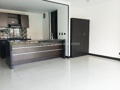Apartamento de 1 alcoba en arriendo en Alejandría, Medellín, 56 m² · foto 3 de 11