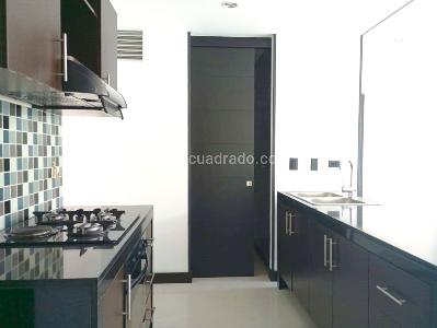 Apartamento de 1 alcoba en arriendo en Alejandría, Medellín, 56 m² · foto 5 de 11
