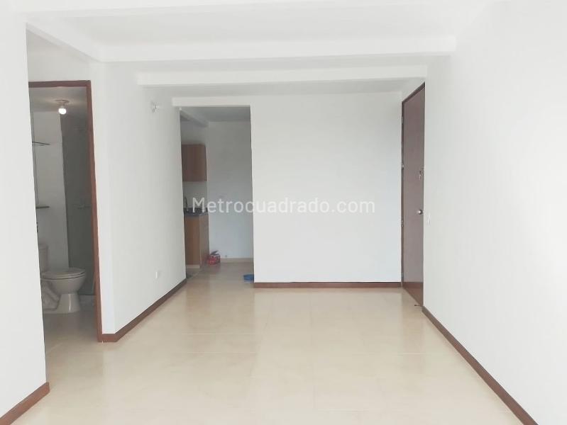 Apartamento de 3 Alcobas Cerca a Centros Comerciales en El Poblado - 3