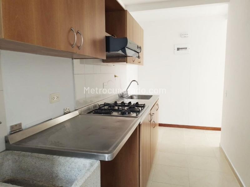 Apartamento de 3 Alcobas Cerca a Centros Comerciales en El Poblado - 6