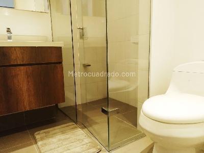 Casa de 3 alcobas en arriendo en El Poblado, Medellín, 250 m² · foto 15 de 19