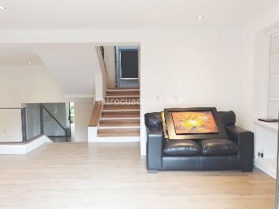 Casa de 3 alcobas en arriendo en El Poblado, Medellín, 250 m² · foto 2 de 19