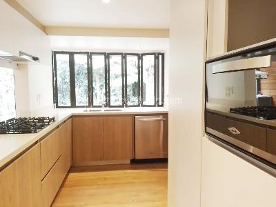 Casa de 3 alcobas en arriendo en El Poblado, Medellín, 250 m² · foto 5 de 19