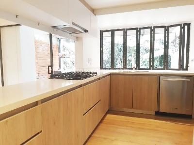 Casa de 3 alcobas en arriendo en El Poblado, Medellín, 250 m² · foto 7 de 19