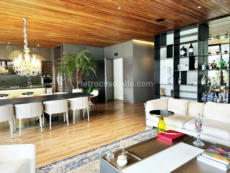 Furnished 2BR Apartment with Jacuzzi in El Poblado - 7