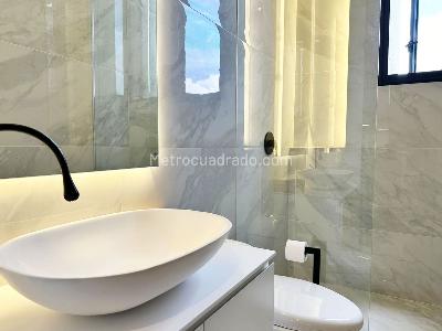 Apartamento en venta en El Poblado, Medellín · foto 16 de 18