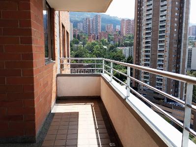 Apartamento de 2 alcobas en arriendo en El Poblado, Medellín, 90 m² · foto 13 de 13