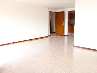 Apartamento de 2 alcobas en arriendo en El Poblado, Medellín, 90 m² · foto 2 de 13