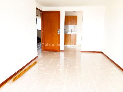 Apartamento de 2 alcobas en arriendo en El Poblado, Medellín, 90 m² · foto 3 de 13