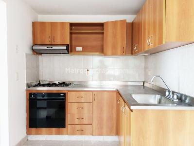 Apartamento de 2 alcobas en arriendo en El Poblado, Medellín, 90 m² · foto 4 de 13