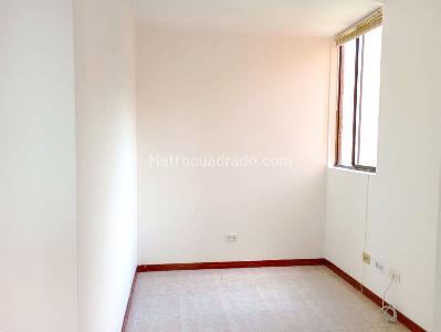 Apartamento de 2 alcobas en arriendo en El Poblado, Medellín, 90 m² · foto 7 de 13