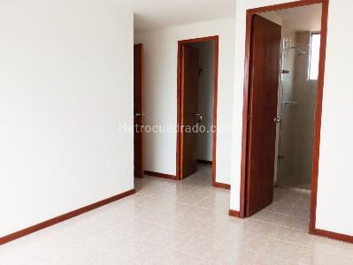 Apartamento de 2 alcobas en arriendo en El Poblado, Medellín, 90 m² · foto 9 de 13