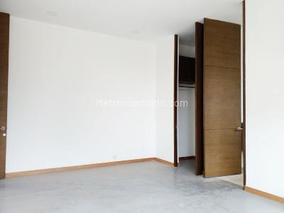Apartamento de 3 alcobas en venta en El Poblado, Medellín, 400 m² · foto 7 de 20