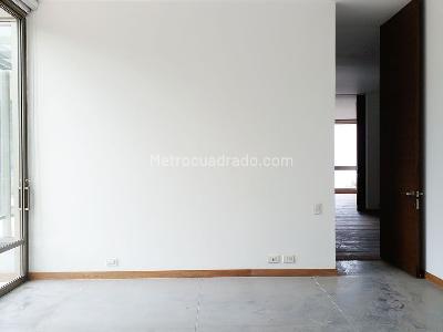 Apartamento de 3 alcobas en venta en El Poblado, Medellín, 400 m² · foto 9 de 20