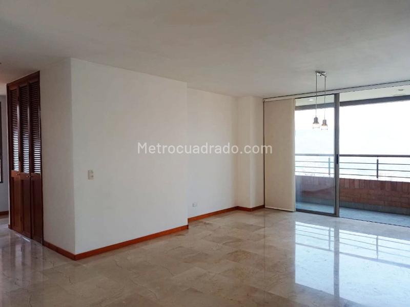 Apartamento en Arriendo, EL POBLADO, Medellín - 2