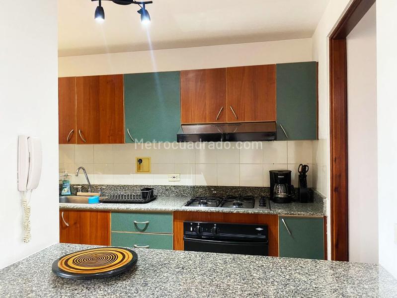 Estudio Amoblado en El Poblado con Gimnasio y Turco - 6