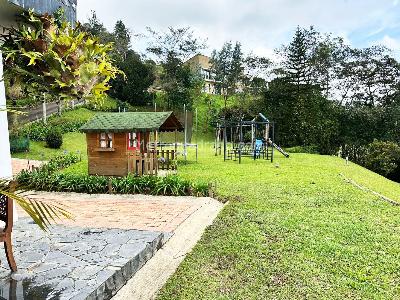 Casa de 5 alcobas en venta en Envigado, Envigado, 621 m² · foto 18 de 18