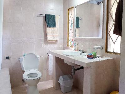 Casa de 3 alcobas en venta en Sabaneta, Sabaneta, 450 m² · foto 17 de 20