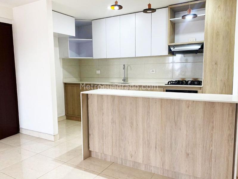 Modern 3BR Apartment in Tranquil El Poblado - 6